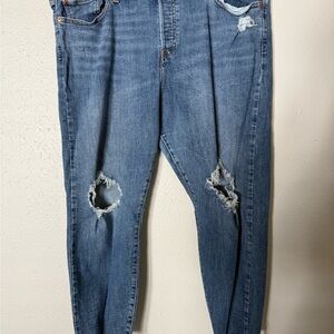 Levi's Women's Skinny Jeans in Distressed Blue